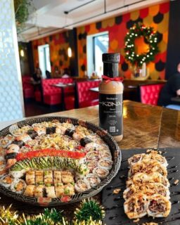 The countdown to Christmas is officially on 🎄✨
Whether you’re hosting, attending, or just want to impress, our sushi platters make holiday entertaining effortless! 

Order today at the link in our bio 👏🏻

#sushi #konasushi #windsorontario