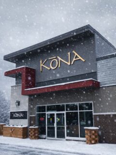 Snowflakes falling, sushi calling ❄️🍣 Come warm up at KōNA! 

📍 Walkerville - 1801 Wyandotte Street E.
📞 (519) 997-4638

📍 LaSalle - 5965 Malden Rd.
📞 (519) 969-9696

📍 Lakeshore - 1224 County Rd. 22
📞 (519) 727-3333

📍 Tecumseh - 11977 Tecumseh Rd E.
📞 (519) 735-8333

__________

#sushi #konasushi #WindsorOntario
