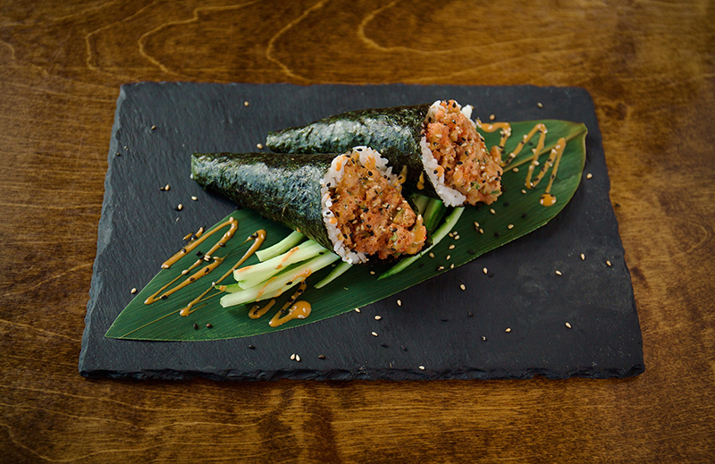 SPICY TUNA HAND ROLL <span style=